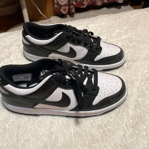 Nike dunks pandas